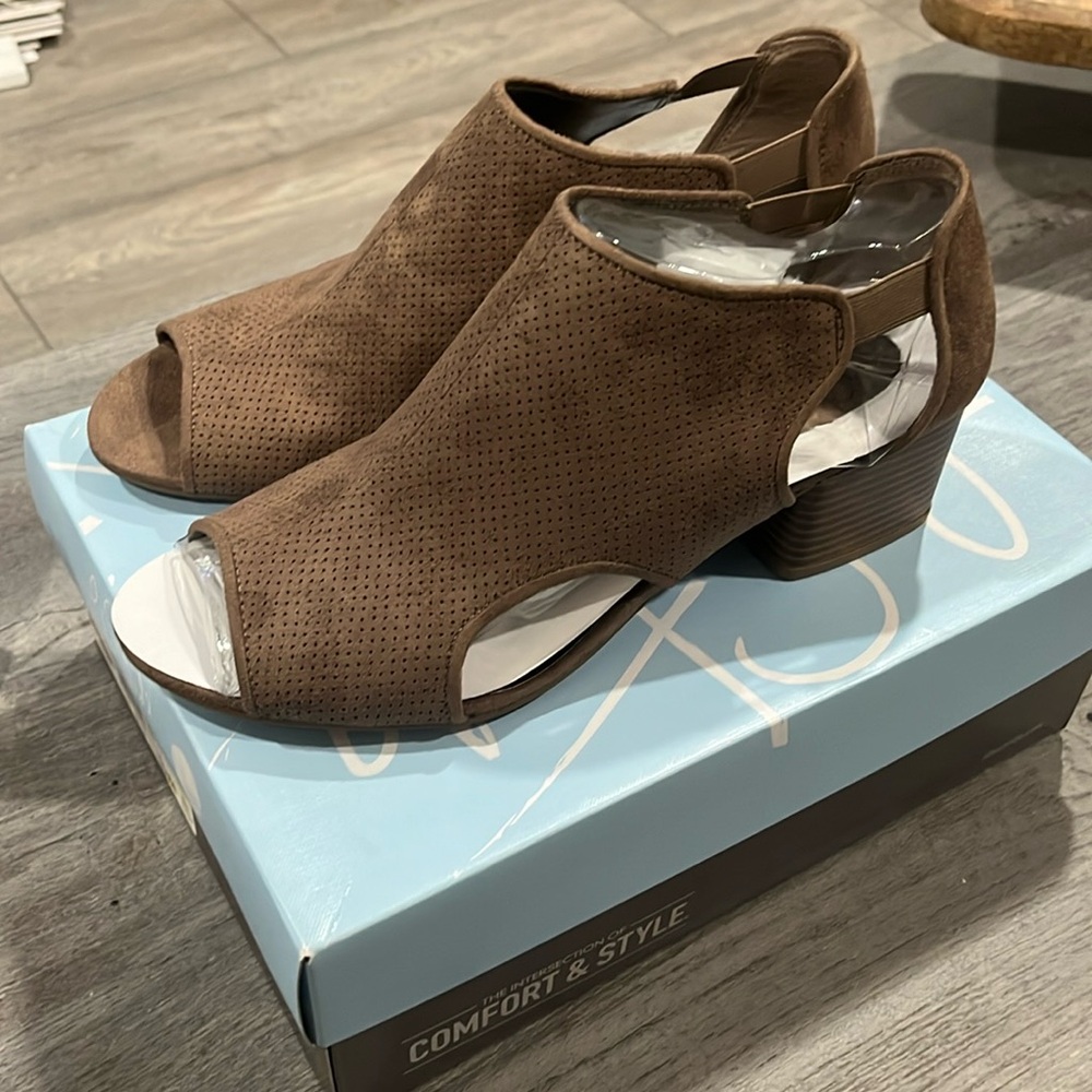 Life Stride women’s brown size 10